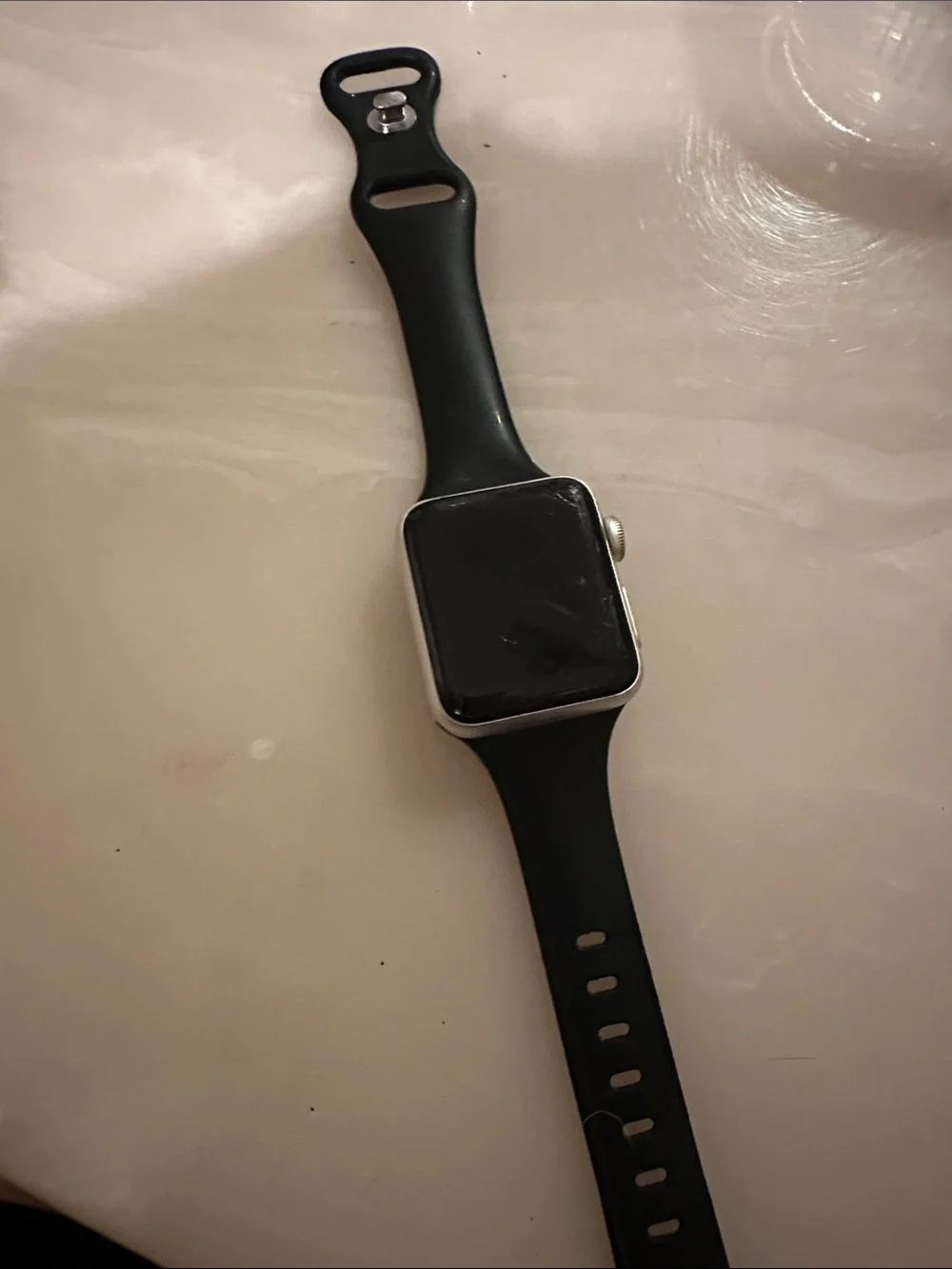 Apple Watch Silver Case with Black Sport Band series 3 38 mm